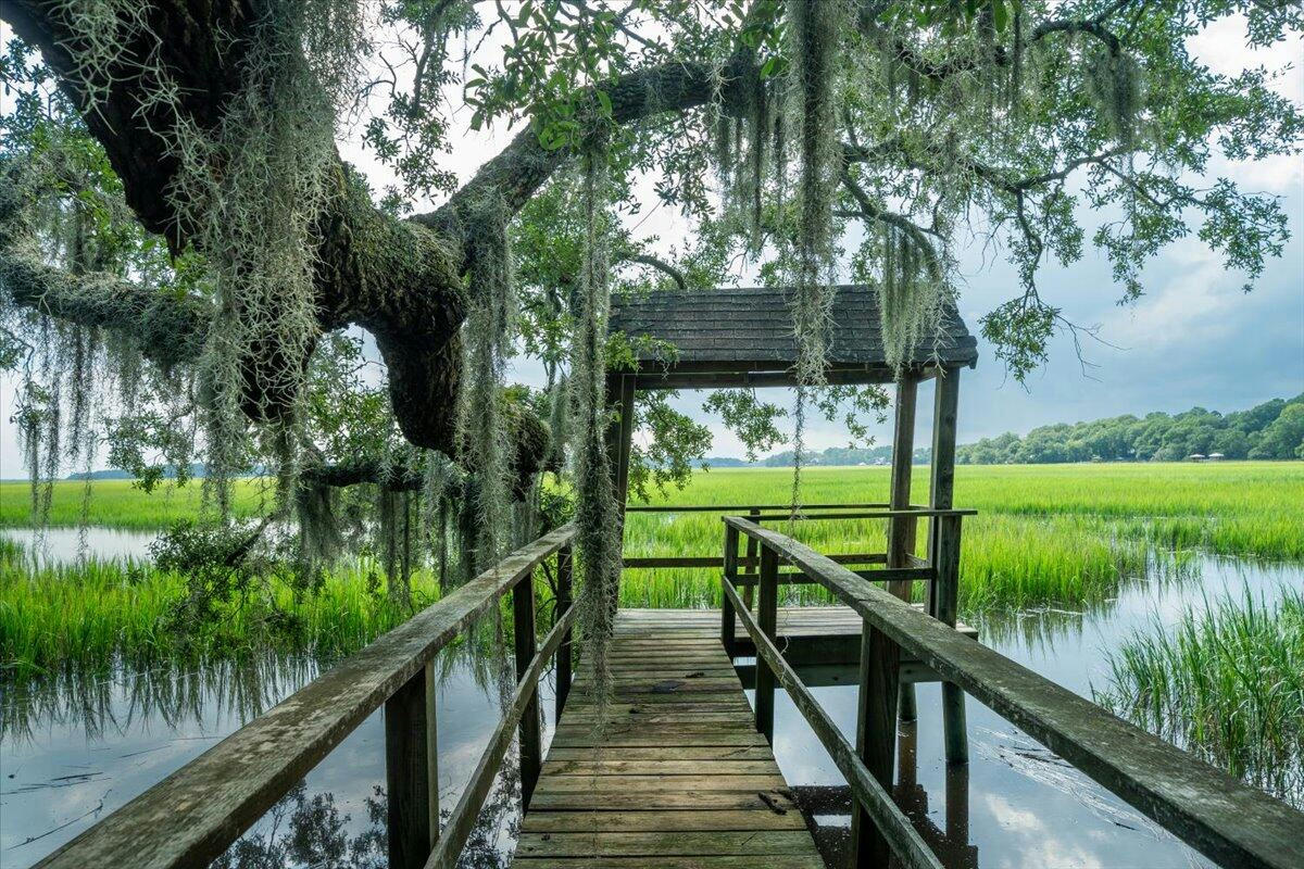 8467 MIDDLETON POINT LN, EDISTO ISLAND, SC 29438, photo 1 of 32