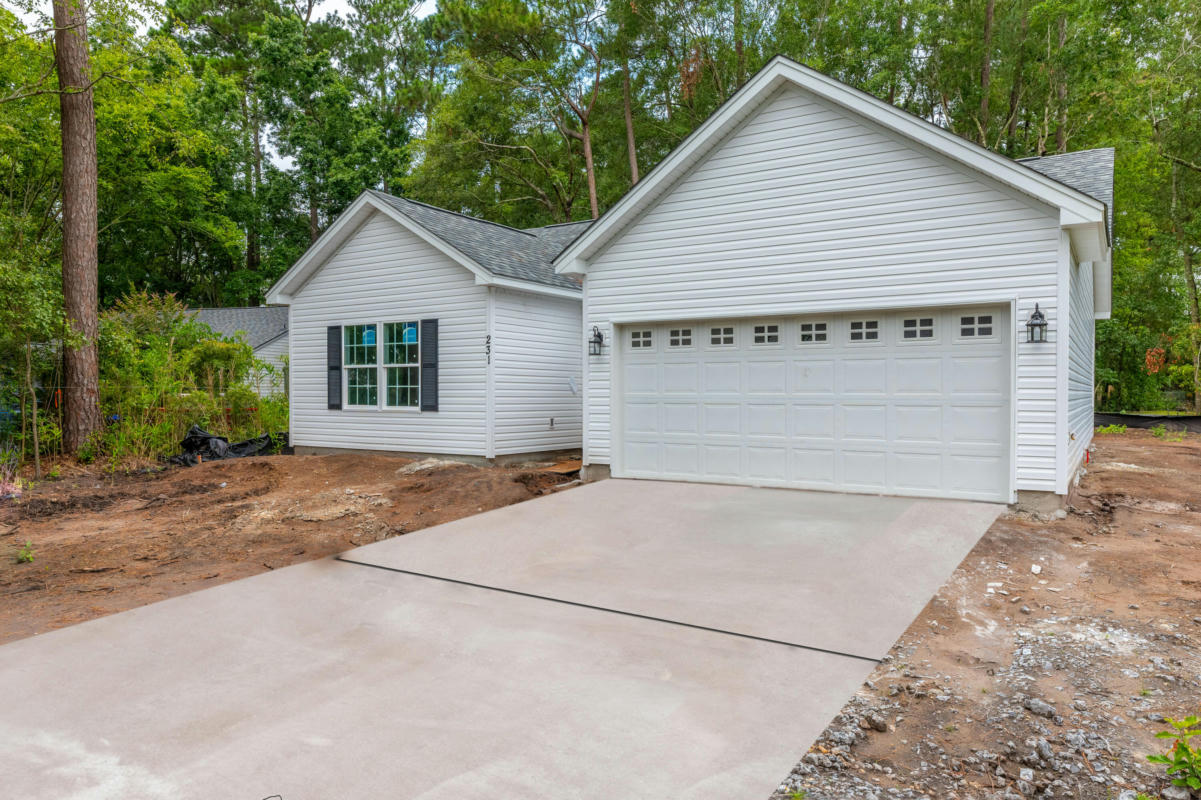 105 EQUESTRIAN CT, SUMMERVILLE, SC 29486, photo 1 of 15