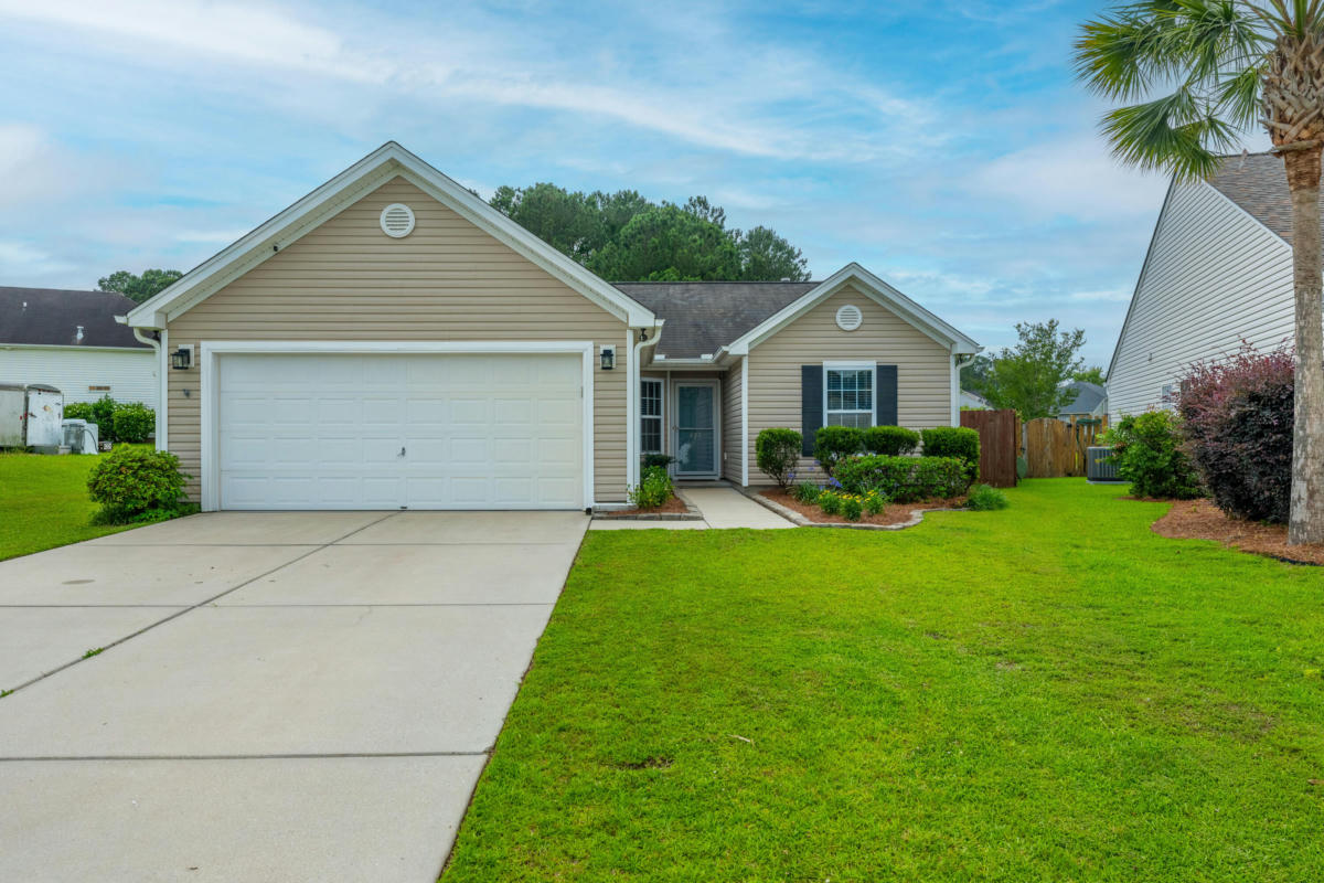493 DOLPHIN DR, SUMMERVILLE, SC 29485, photo 1 of 35
